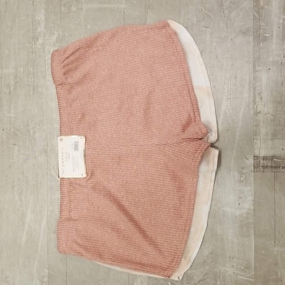 💕DANSKIN💕 PJ Print & Solid Ribbed PJ Shorts 2Pk Pink & White Pattern Large NWT - Picture 2 of 8
